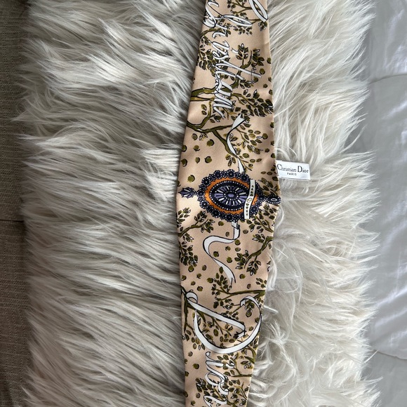 Authentic Christian Dior Twilly - Picture 4 of 12